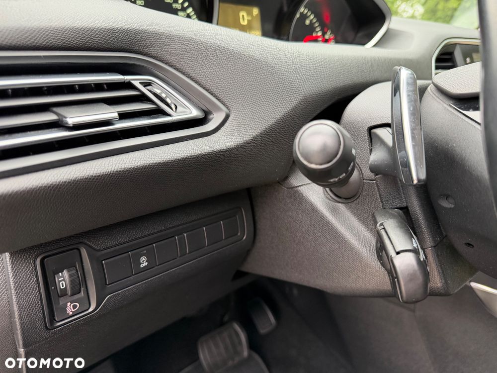 Peugeot 308 1.5 BlueHDi Allure Pack S&S EAT8 - 33