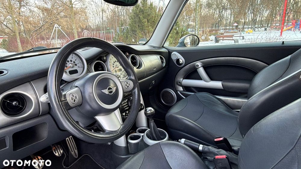 MINI Cooper S Standard - 8