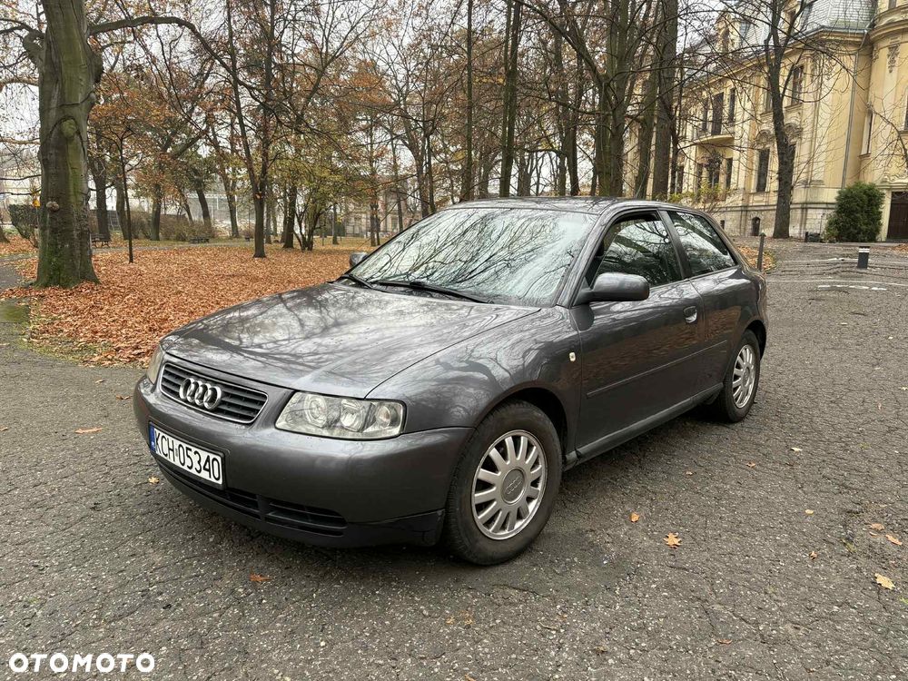 Audi A3 1.6 Ambiente - 1