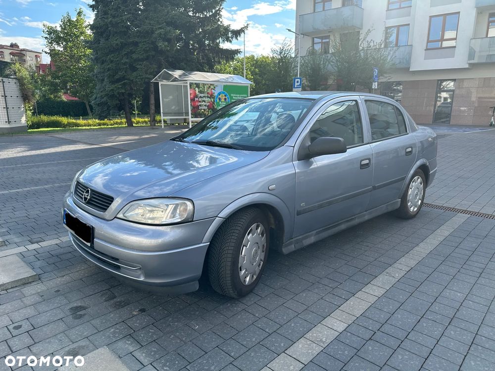 Opel Astra - 2