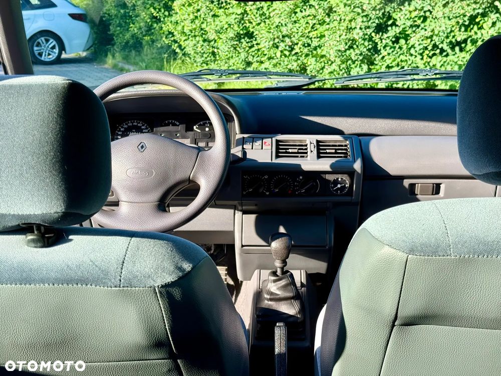 Renault Clio 1.2 RN - 5