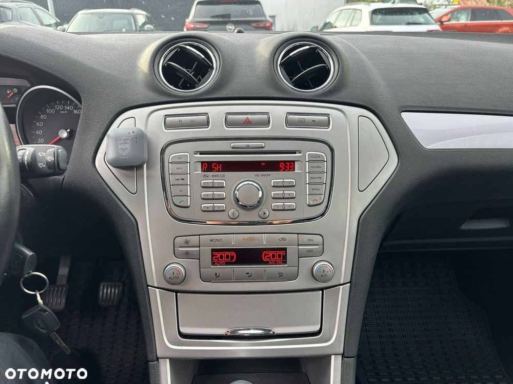 Ford Mondeo 2.0 TDCi Trend - 4