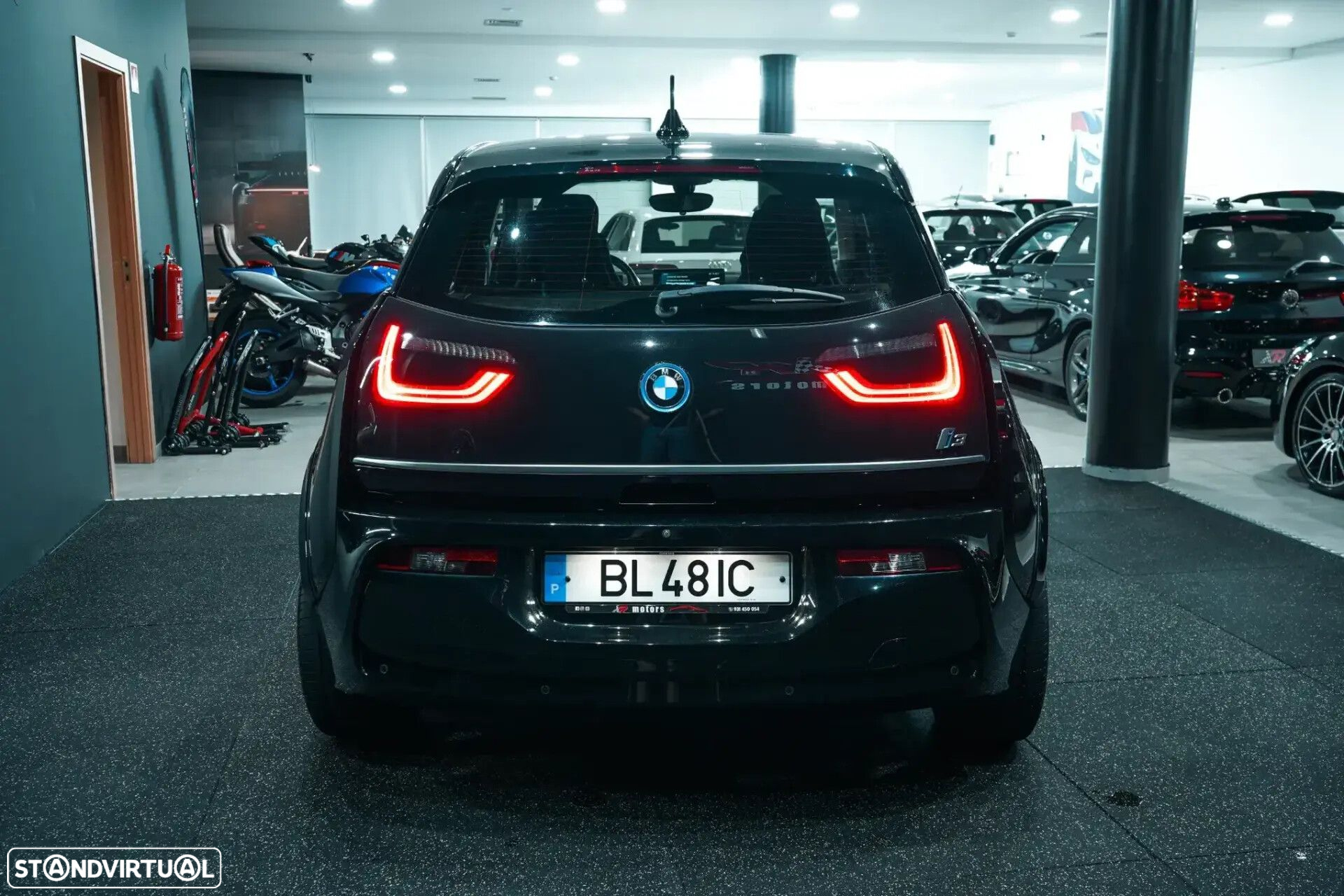 BMW i3 - 8