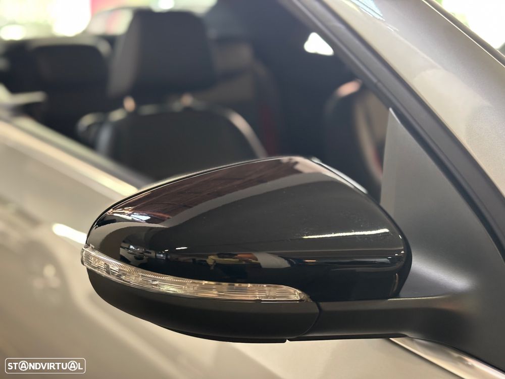 VW Golf Cabriolet 1.6 TDi Lounge - 11