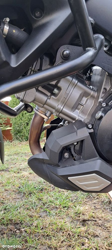 Suzuki V-STROM - 11