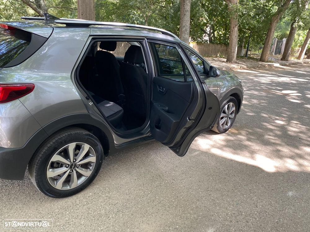 Kia Stonic 1.2 MPi Vibe - 22