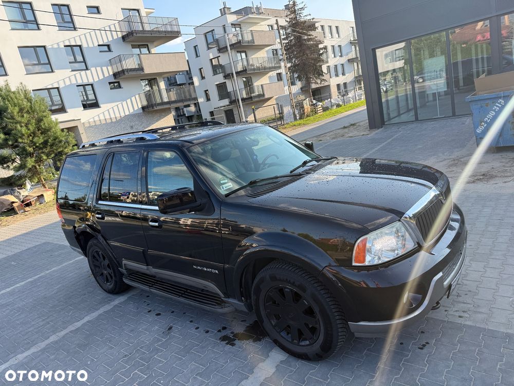 Lincoln Navigator 5.4 4WD - 12