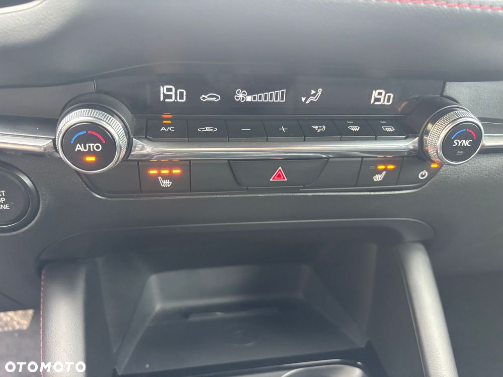 Mazda 3 e-SKYACTIV-G 122 M HYBRID DRIVE HOMURA - 24