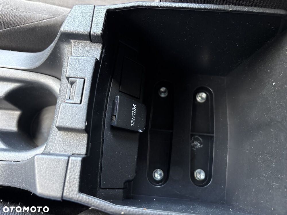 Toyota Corolla 1.8 Hybrid Active - 33