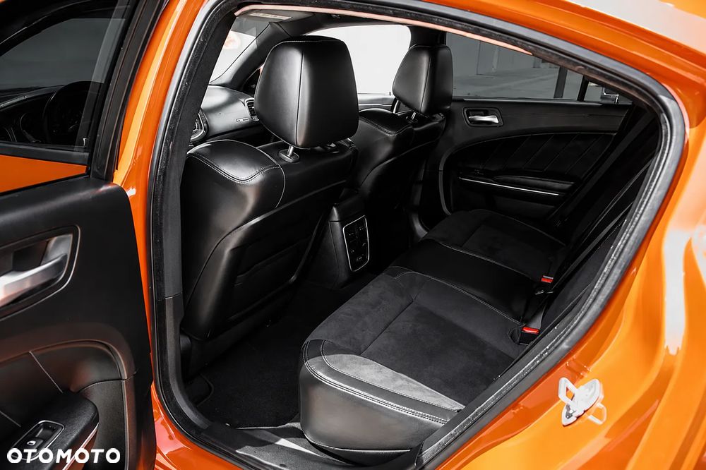 Dodge Charger 3.6 GT - 9