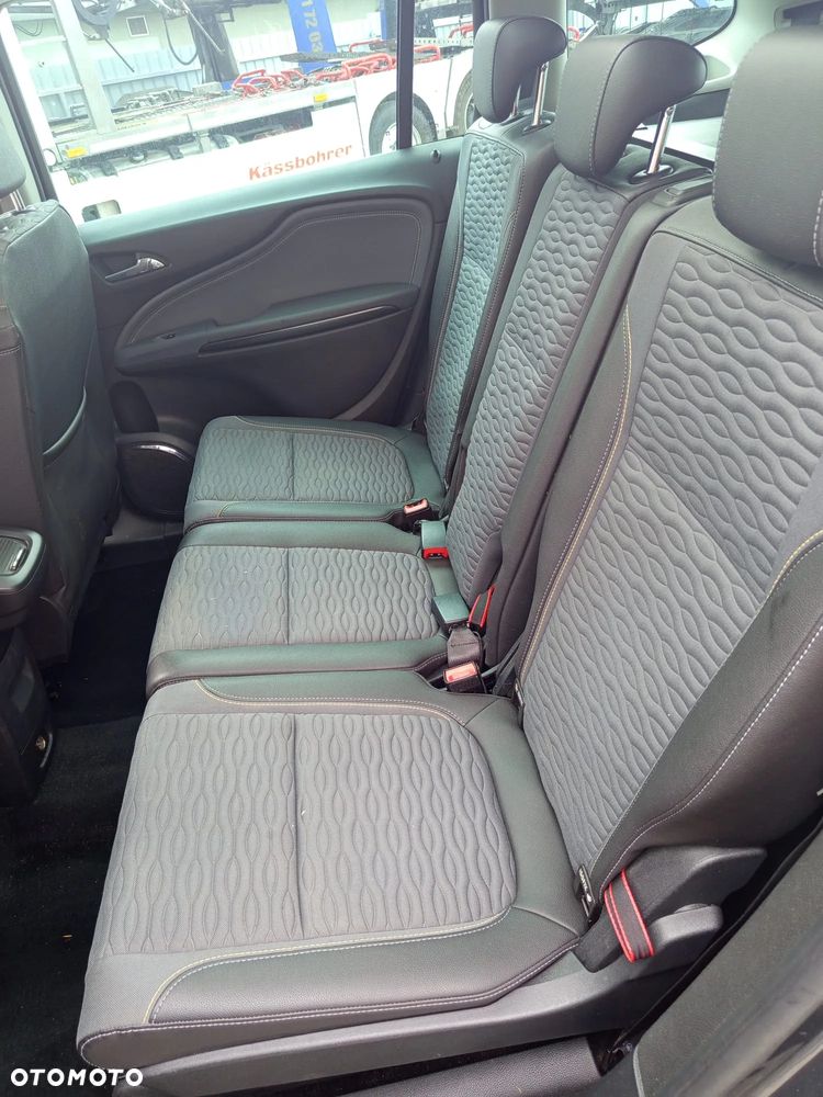 Opel Zafira - 15