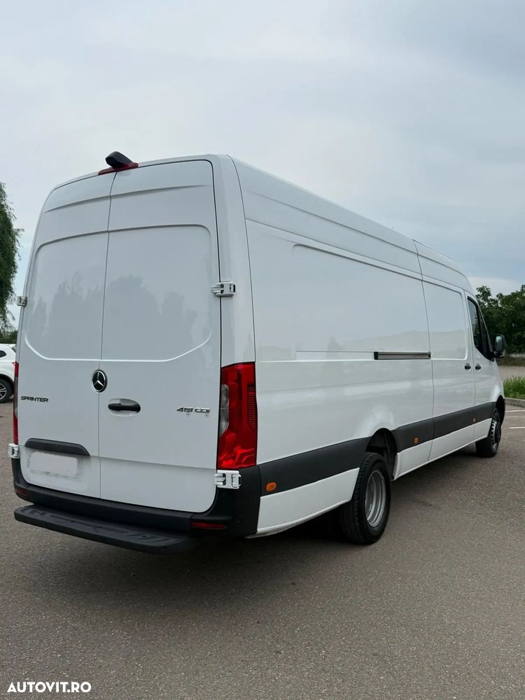 Mercedes-Benz Sprinter - 4