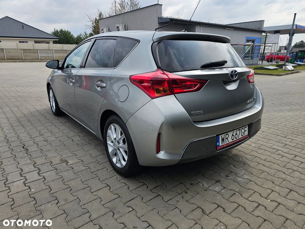 Toyota Auris 1.8 HSD Luna - 6