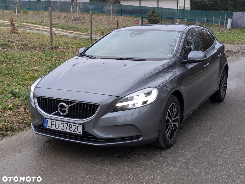 Volvo V40 T2 - 2