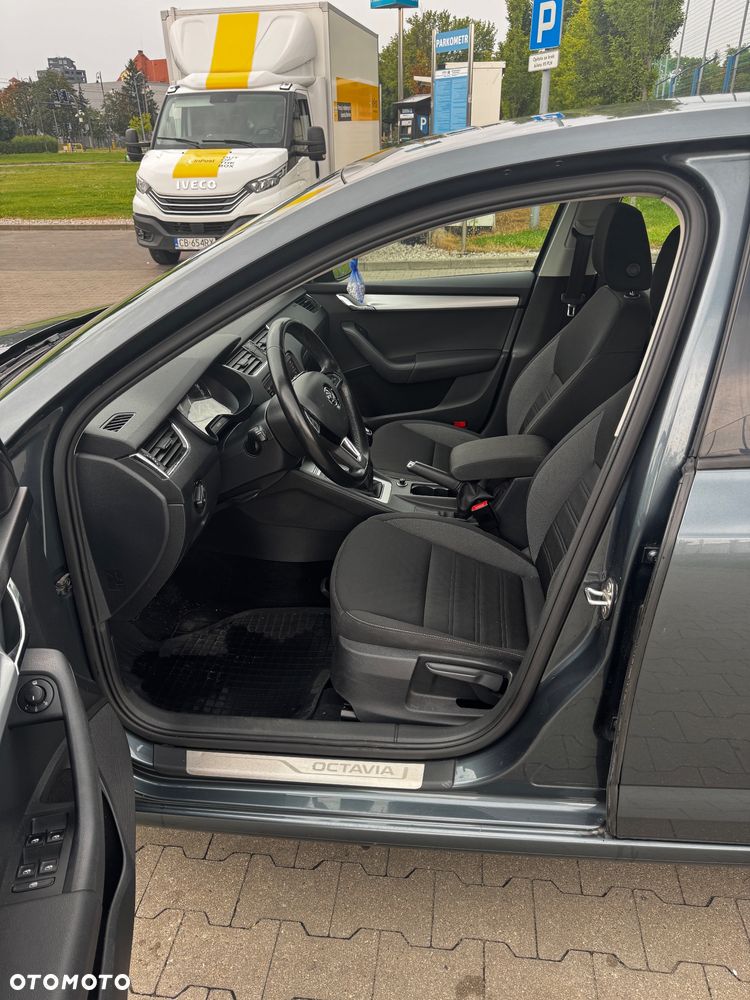 Skoda Octavia 1.4 TSI Ambition - 23