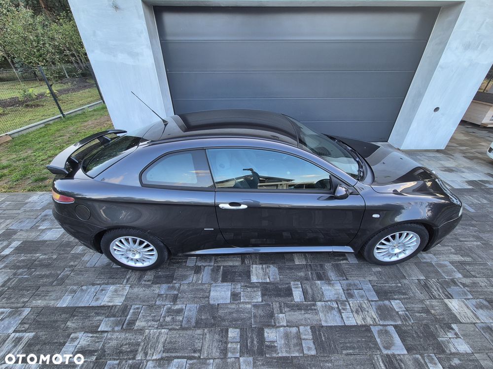 Alfa Romeo GT 1.8TS Impression - 10