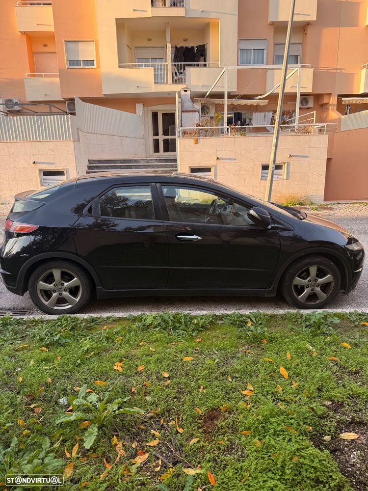 Honda Civic 1.4 Comfort - 1