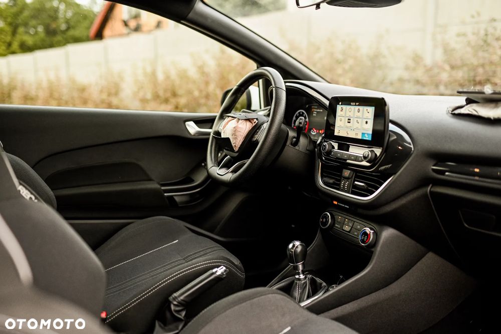 Ford Fiesta 1.5 EcoBoost S&S ST X - 31