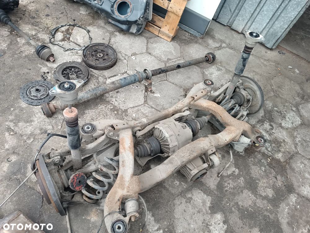 A4 B6 B7 PRZEKLADKA MANUAL QUATTRO 3.0 TDI SKRZYNIA WAŁ DYER ZAWIESZENIE BAK PALIWA TŁUMIKI - 2