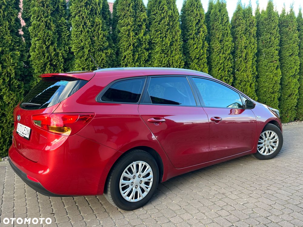 Kia Ceed - 14