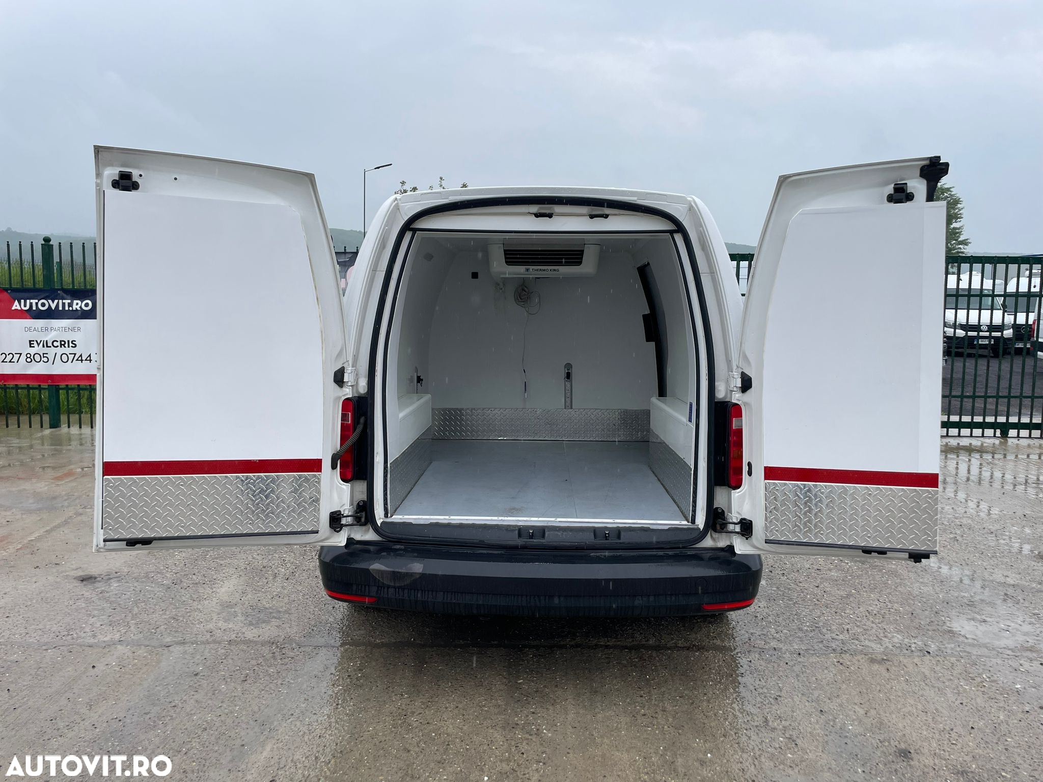 Volkswagen Caddy FRIGORIFIC MAXI - 14