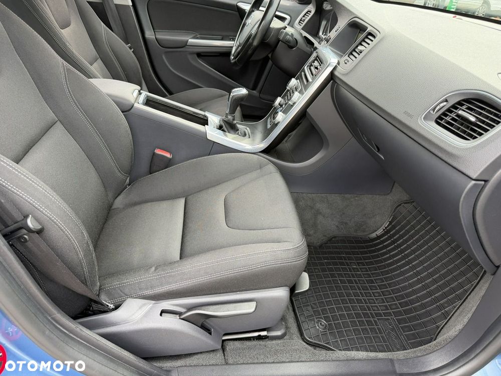 Volvo S60 D4 Kinetic - 31
