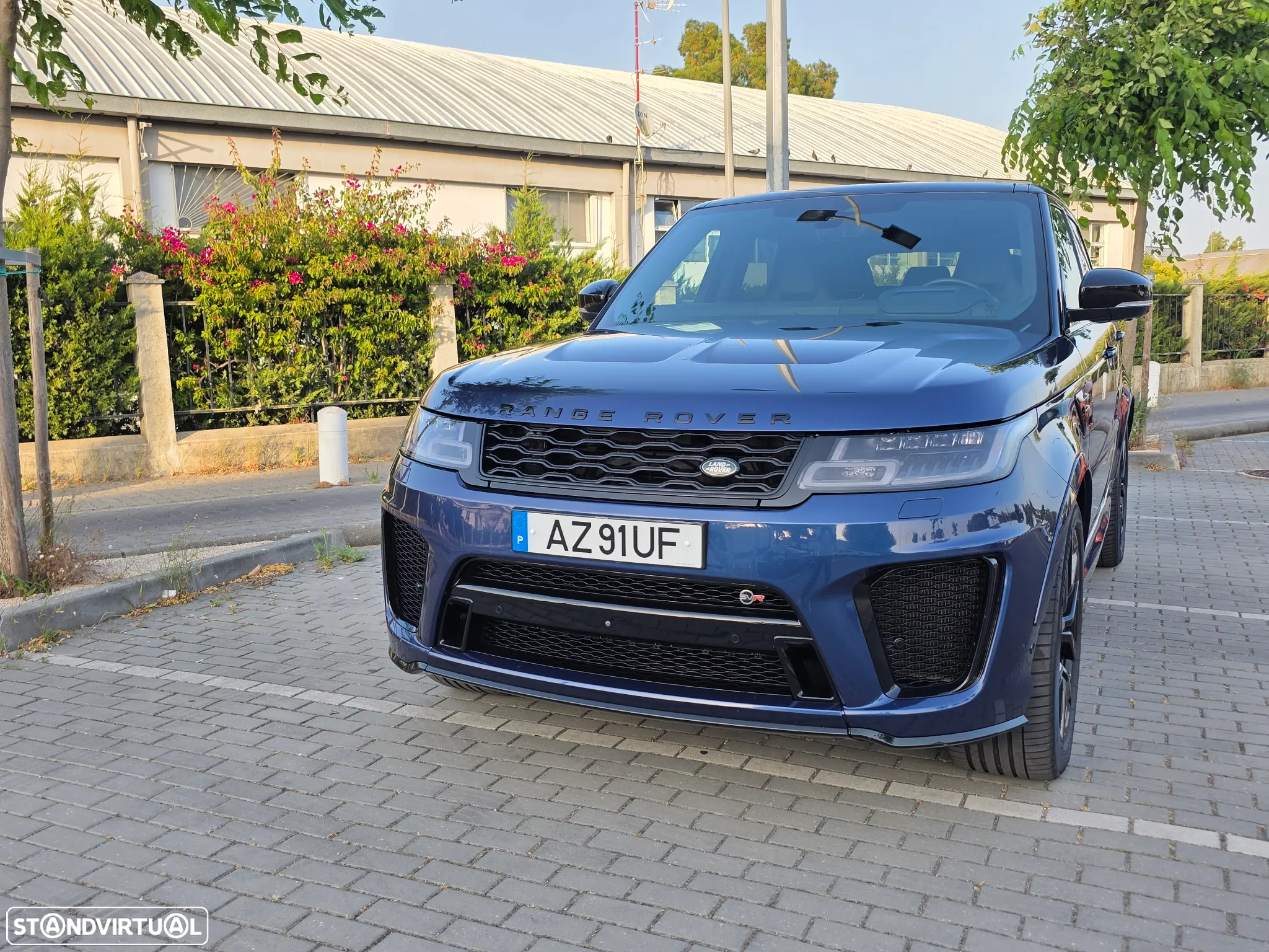 Land Rover Range Rover Sport 5.0 V8 S/C SVR Carbon Edition - 3