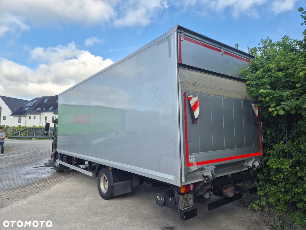 MAN TGL 12.250 3 osobowy oryginał 6.2m 7.6m HAK AUTOMAT KLIMA 12000kg ESP EURO 6 / TOP STAN / okazja nauka jazdy MOŻLIWOŚĆ DOSTOSOWANIA elka - 4