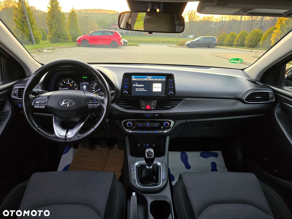 Hyundai i30 1.4 Passion - 23