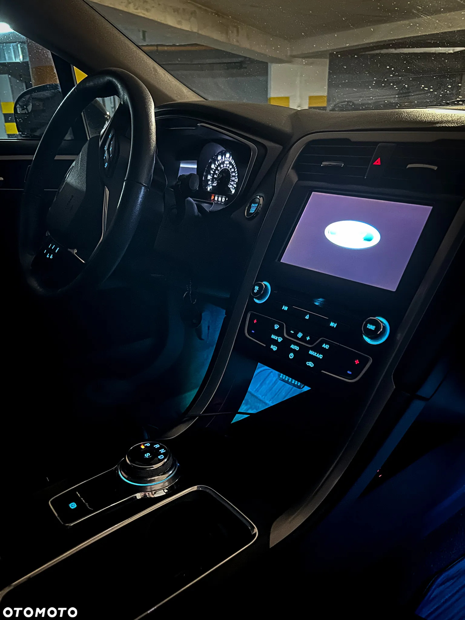 Ford Fusion - 12