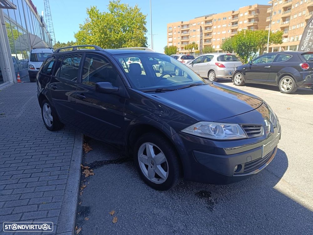 Renault Mégane Break 1.5 dCi Dynamique S - 4