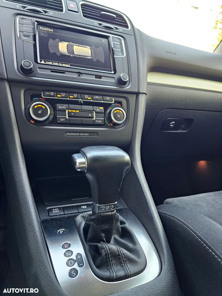 Volkswagen Golf 1.4 TSI Highline DSG - 25