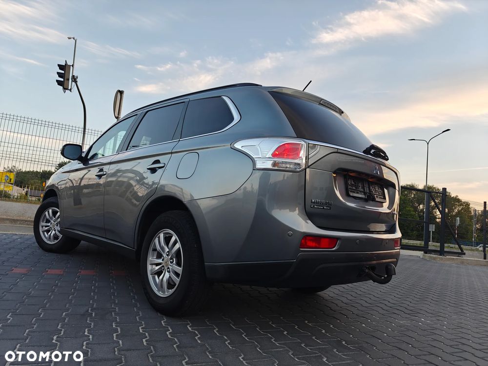 Mitsubishi Outlander 2.2 DI-D 2WD Invite - 19