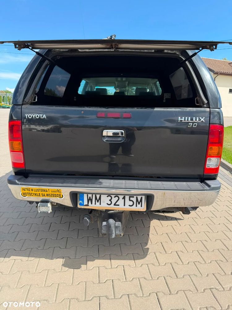 Toyota Hilux 3.0 D-4D Sol - 4
