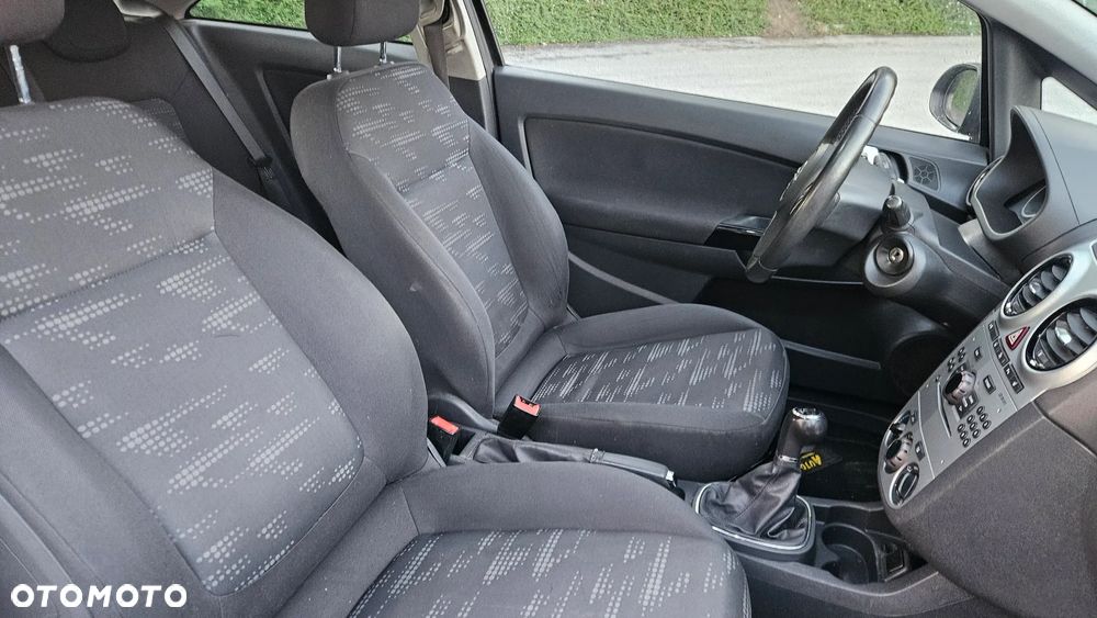 Opel Corsa - 20