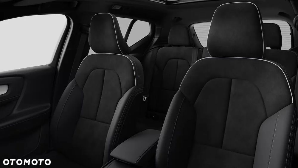 Volvo XC 40 B4 Ultra Black Edition - 9