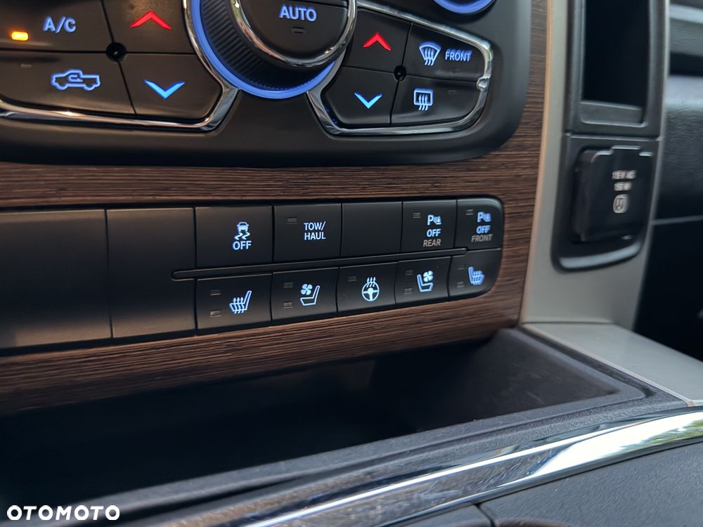 Dodge RAM 5.7 4x4 - 14