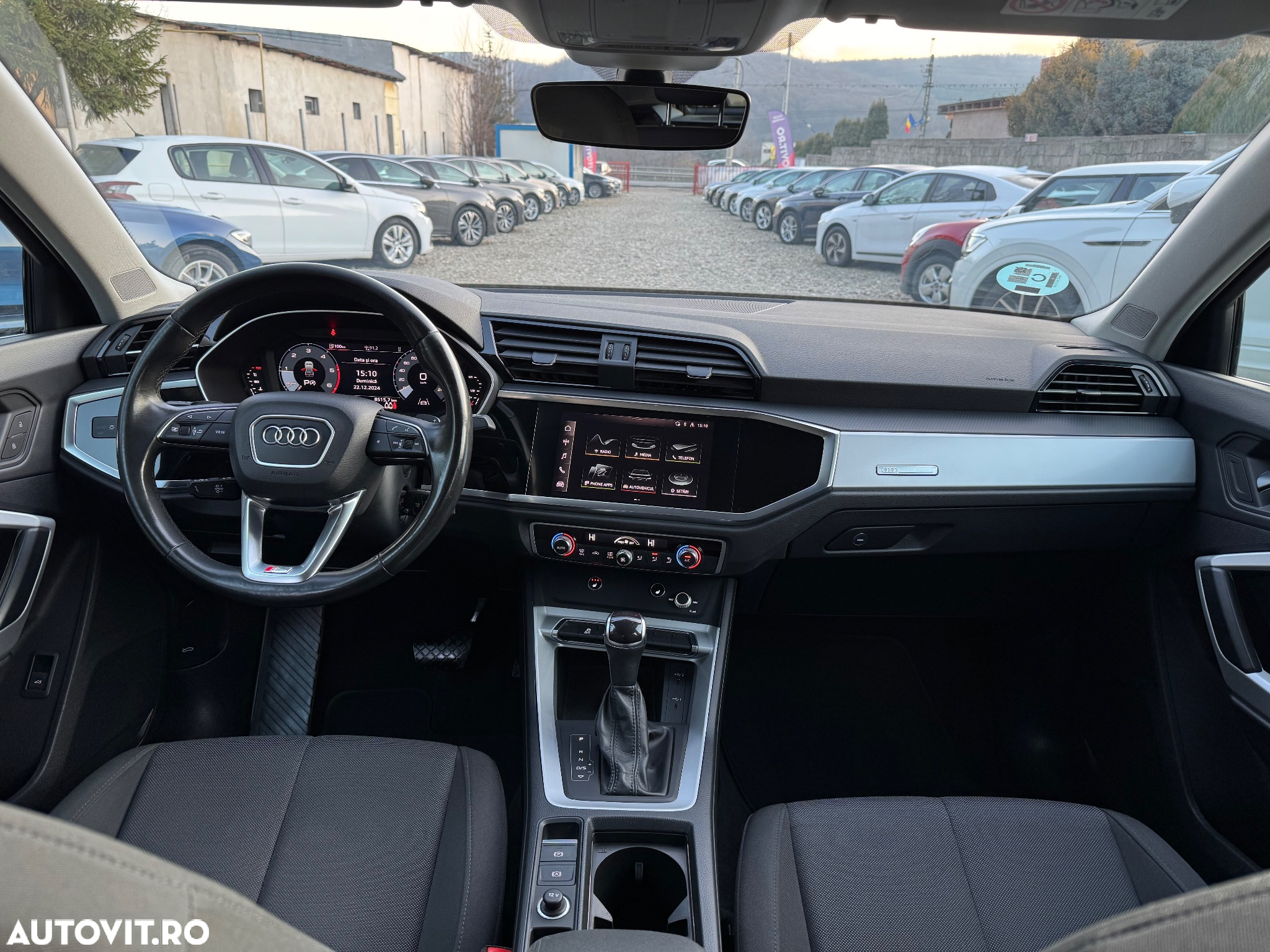 Audi Q3 2.0 35 TDI S tronic S Line - 28