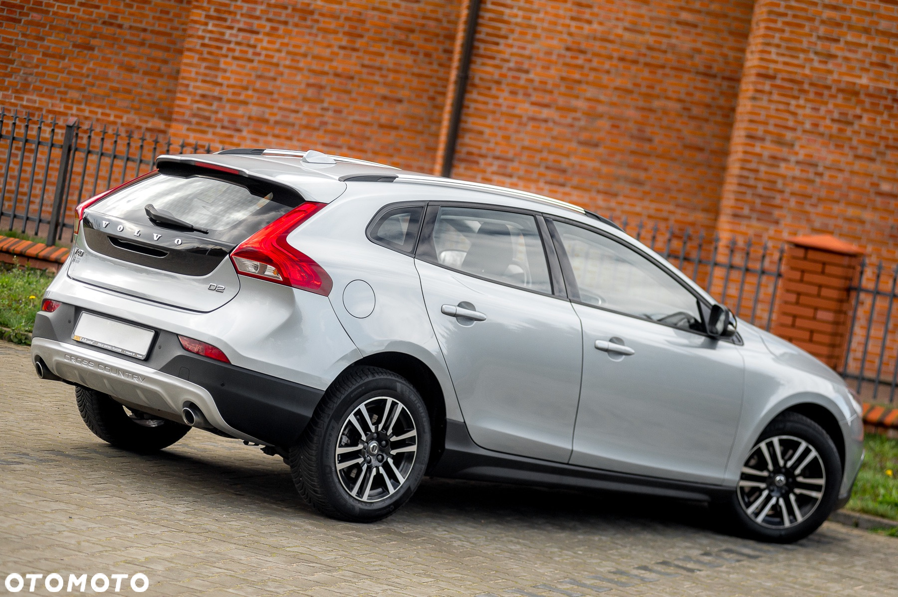 Volvo V40 Cross Country D2 Geartronic Summum - 17