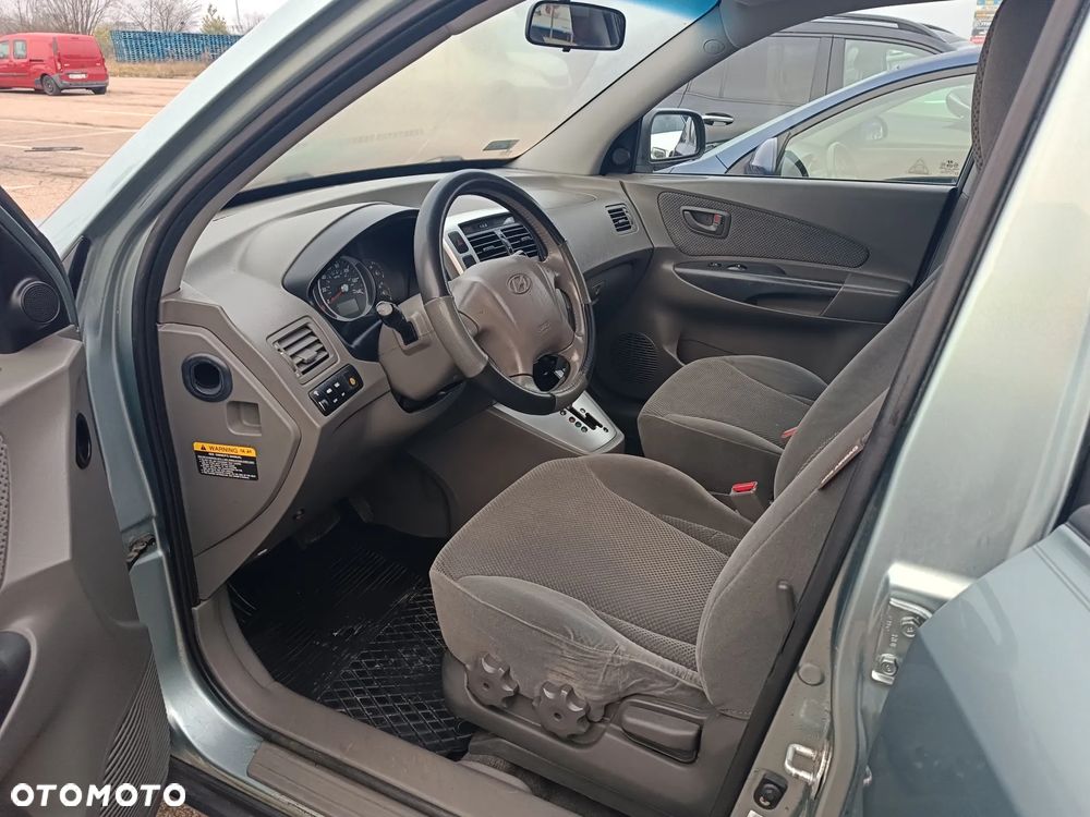 Hyundai Tucson 2.7 V6 4WD GLS - 8