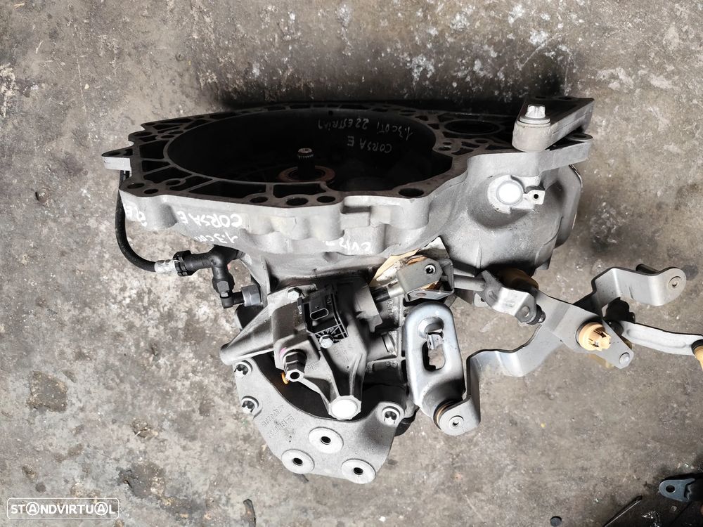Opel Corsa E 1.3 CDTI / CAIXA DE VELOCIDADES - CV127 - 4