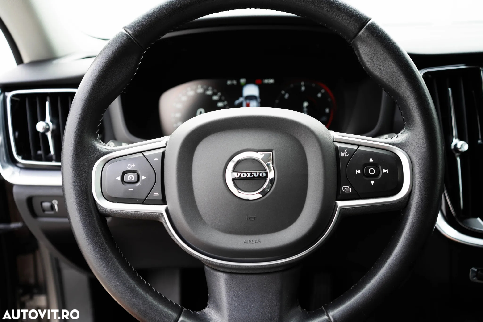 Volvo V60 D3 Geartronic Momentum - 12