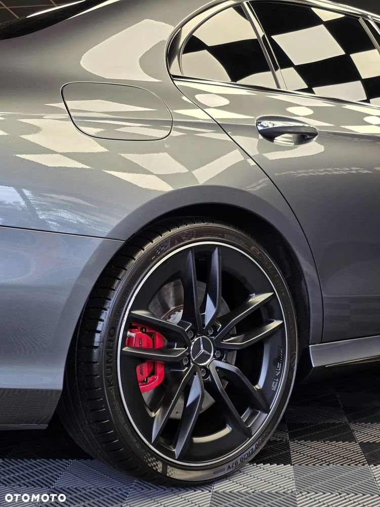 Mercedes-Benz Klasa E AMG 53 4-Matic+ - 14