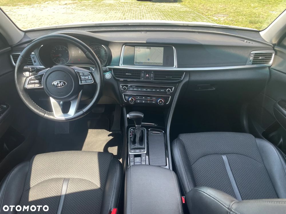 Kia Optima - 16