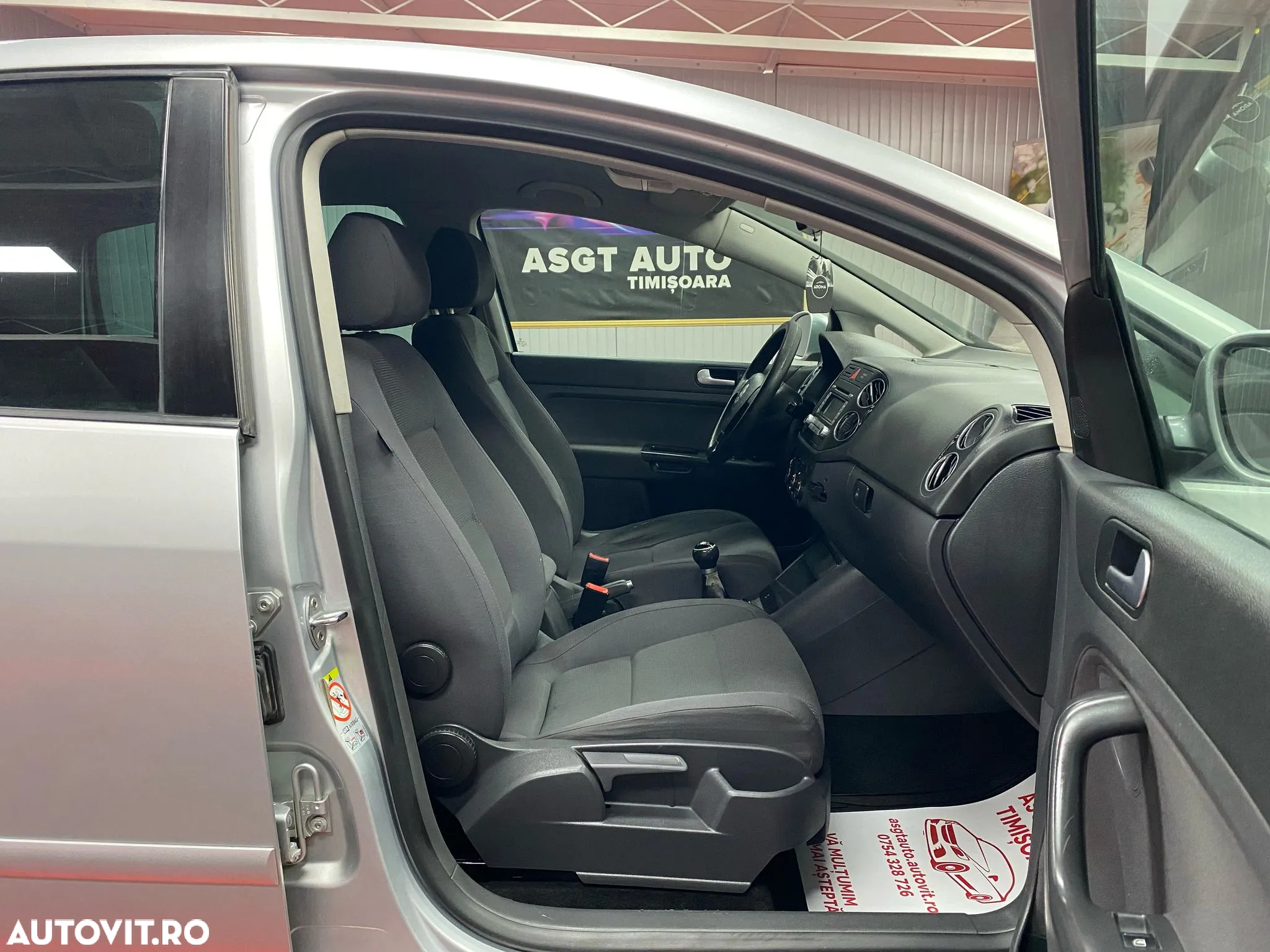 Volkswagen Golf Plus - 12