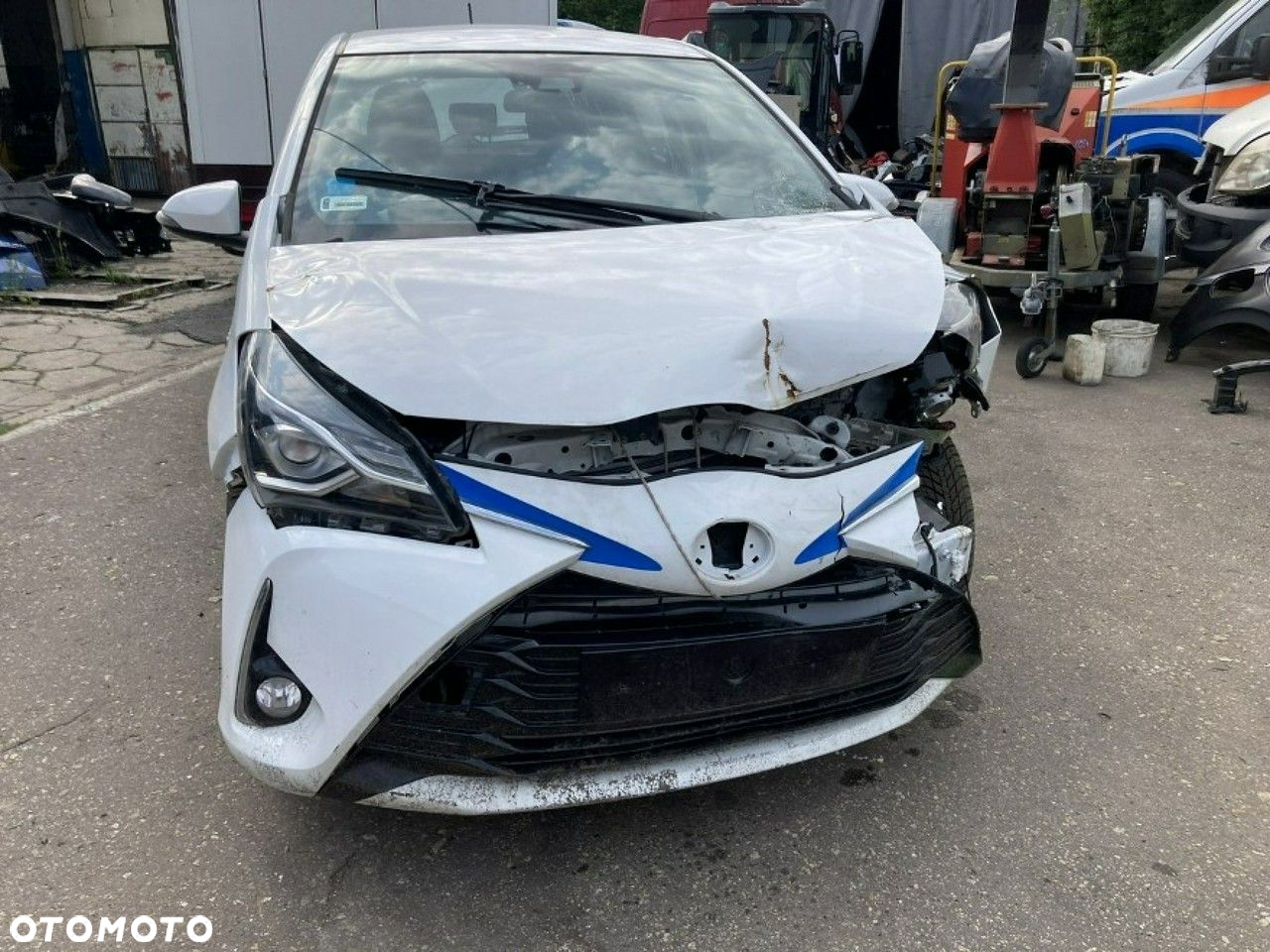 Toyota Yaris - 10