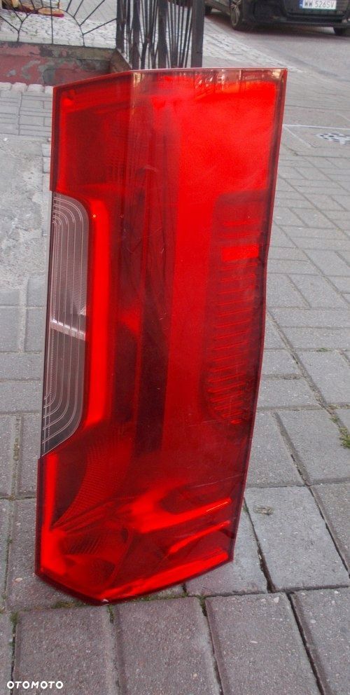 MERCEDES SPRINTER W907 W910 PRAWA LAMPA ZWYKŁA ORYGINAŁ - 2