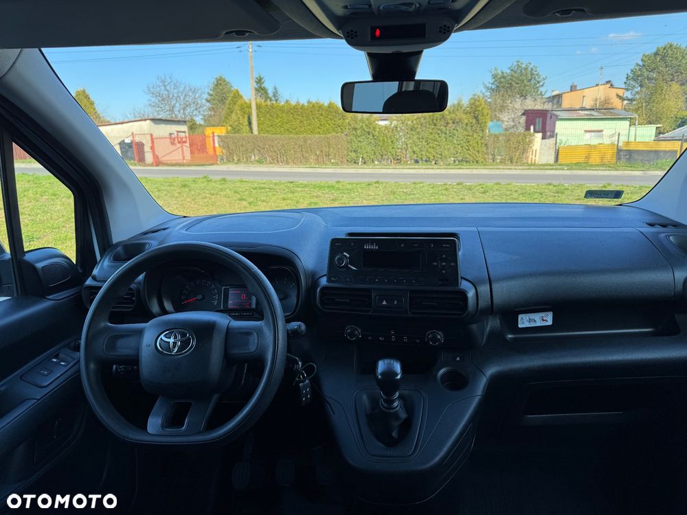 Toyota Proace City - 18