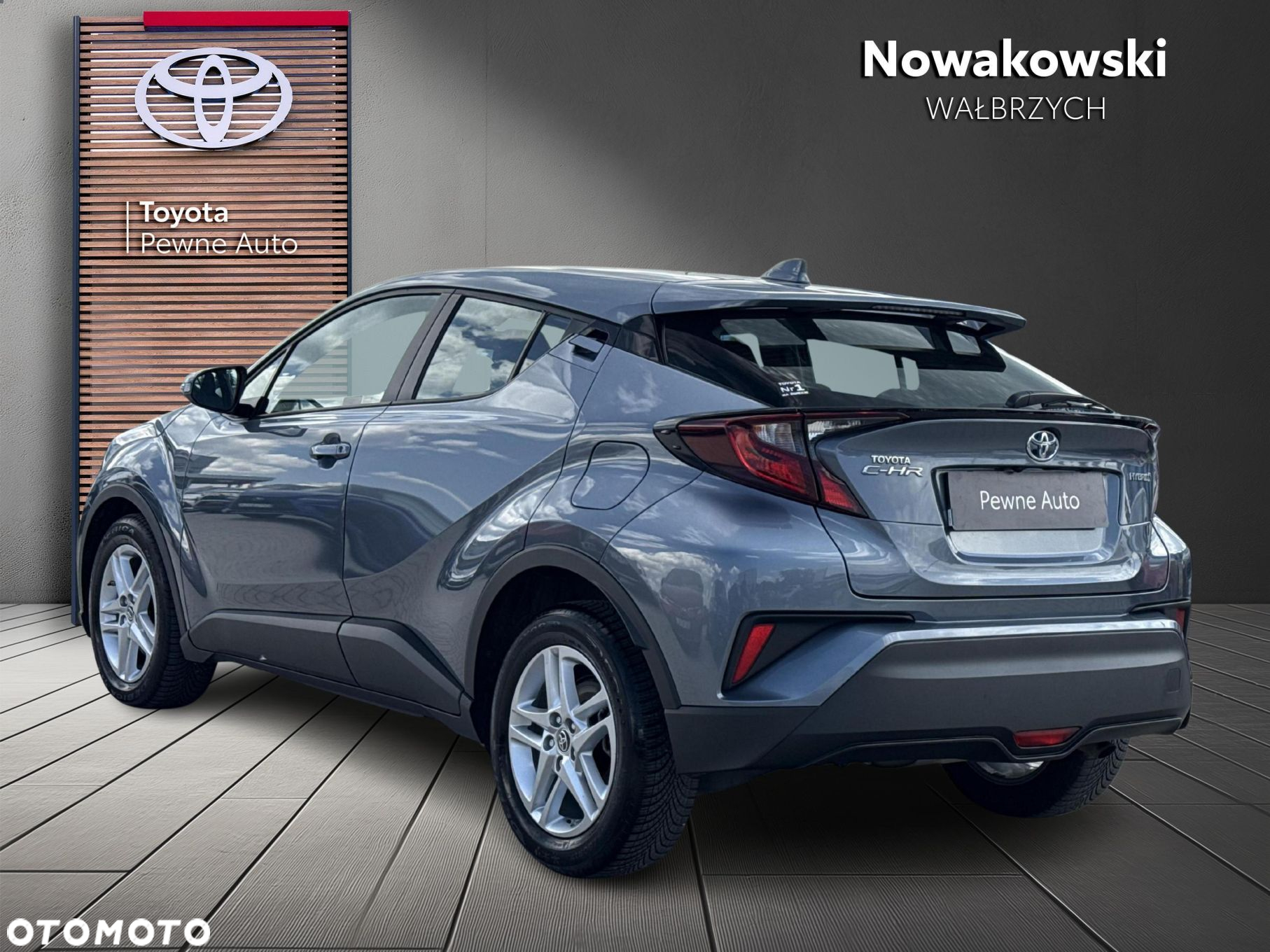 Toyota C-HR - 4