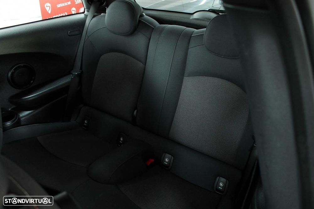 MINI 3 Portas One First - 14